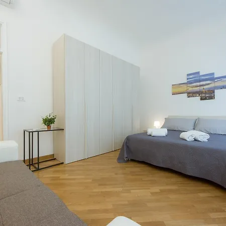 Stylisch Canacci 2 Bedroom Apartment Florence Exterior photo